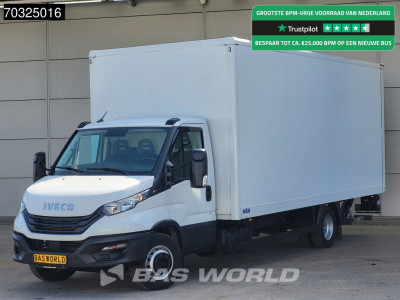Iveco Daily 72C18 3.0L Automaat 1000KG Laadklep Luchtvering 180PK Dubbellucht Airco Cruise DHollandia Euro6 Meubelbak Koffer Bakwagen Airco Cruise control