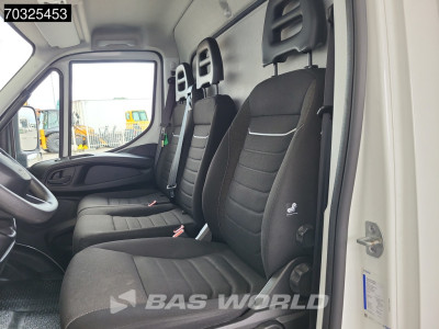 Iveco Daily 72C18 3.0L Automaat 1000KG Laadklep Luchtvering 180PK Dubbellucht Airco Cruise DHollandia Euro6 Meubelbak Koffer Bakwagen Airco Cruise control 19