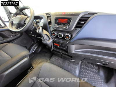 Iveco Daily 72C18 3.0L Automaat Bakwagen 1000KG Laadklep Luchtvering 180PK Dubbellucht Airco Cruise DHollandia Euro6 Meubelbak Koffer Airco Cruise control 3