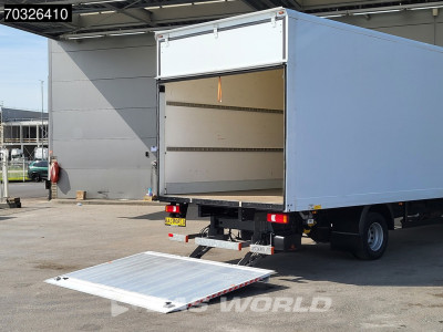 Iveco Daily 72C18 3.0L Automaat Bakwagen 1000KG Laadklep Luchtvering 180PK Dubbellucht Airco Cruise DHollandia Euro6 Meubelbak Koffer Airco Cruise control 7