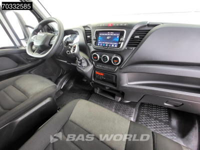 Iveco Daily 72C21 3.0L Automaat 1000KG Laadklep Luchtvering 210PK Dubbellucht Airco Cruise Camera DHollandia Euro6 Meubelbak Koffer Bakwagen LBW Mobelkoffer Airco Cruise control foto 3
