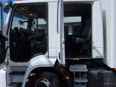 Iveco EuroCargo 120 E 250. 7 Persoons, manschappenwagen, servicewagen foto 5