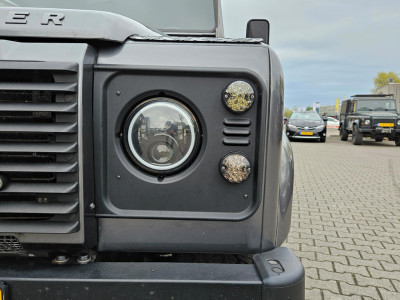 Landrover Defender 130 2.2 D Crew Cab BTW nieuwe motor! foto 8