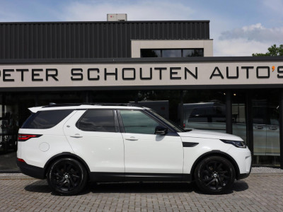 Landrover Discovery 3.0 SD6 HSE Luxury Comm. | Pano | Adaptive Cruise | Leder | Luchtvering | Trekhaak foto 3
