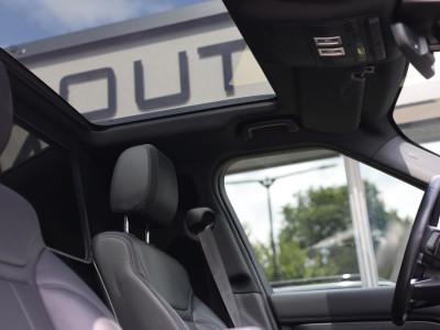 Landrover Discovery 3.0 SD6 HSE Luxury Comm. | Pano | Adaptive Cruise | Leder | Luchtvering | Trekhaak foto 6