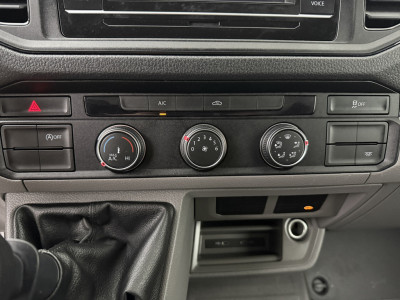 MAN TGE 140PK Bakwagen+Laadklep | Dakspoiler | Camera | Airco | 3-Zits foto 18