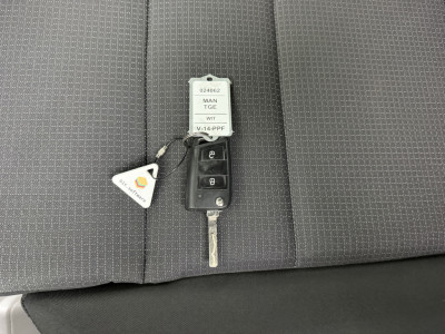 MAN TGE 2.0TDI 160PK DSG Automaat Bakwagen+Laadklep | Navigatie | Multimedia | Dakpoiler | 3-Zits foto 5