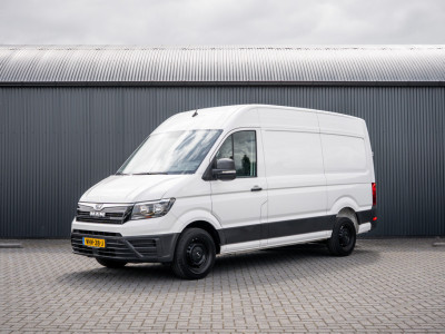 MAN TGE 2.0 TDI | L3H3 | 140 PK | 3-Zits | Trekhaak 3.0T | 1e Eigenaar | Camera | Carplay | Cruise | Airco | Trekhaak