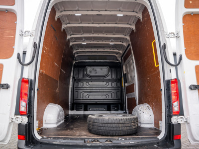 MAN TGE 2.0 TDI | L3H3 | 140 PK | 3-Zits | Trekhaak 3.0T | 1e Eigenaar | Camera | Carplay | Cruise | Airco | Trekhaak 10