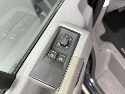 MAN TGE 2.0TDi 140PK Automaat L3H3 4x4 | 2xSchuifdeur | Led | Navigatie | Camera | Airco | Cruise | 3-Zits foto 8