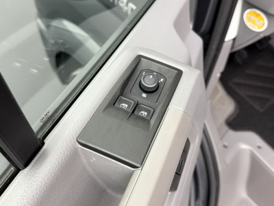 MAN TGE 2.0TDi 140PK L3H2 Exclusive | Led | 2xSchuifdeur | Navigatie | Camera | Airco | Cruise | 3-Zits foto 8