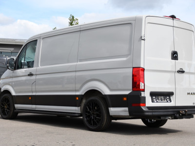 MAN TGE 3.140 35 2.0 L3H2 PB Edition Camera, Cruise, Carplay, LED, 140pk, Automaat, Multimedia, 3000kg Trekhaak, voorruit verwarming, Uniek! foto 3