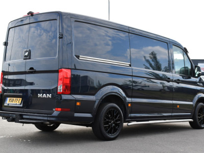 MAN TGE 3.140 35 2.0 L3H3 PB Edition Adaptieve Cruise, Camera, Carplay, LED, 2 x Schuifdeur, Clima, Stoelverwarming, Automaat, Sensoren, Trekhaak, 140pk, Uniek! 6