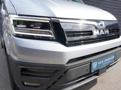 MAN TGE 3.140 L3H3 Aut FACELIFT Commander BOMVOL! | LED | NAVI | CLIMATRONIC | TREKHAAK | ACC | STOELVERWARMING | STUURVERWARMING | VOORRUITVERWARMING foto 2
