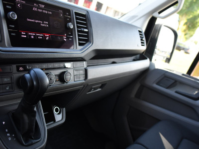 MAN TGE 3.180 35 2.0 L3H2 4x4 Black Edition Camera, Cruise, Carplay, LED, 177pk, Stoelverwarming, Multimedia, Automaat, Sensoren, Trekhaak, Uniek! foto 18