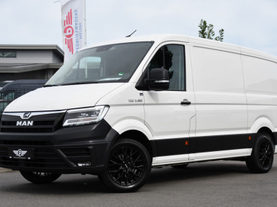 MAN TGE 3.180 35 2.0 L3H2 PB Edition Full Options! Adaptieve Cruise, Camera, Carplay, LED, 177pk, Automaat, Stoelverwarming, Multimedia, Geveerde stoel, Uniek! foto 4