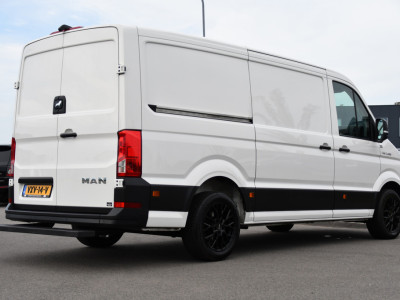 MAN TGE 3.180 35 2.0 L3H2 PB Edition Full Options! Adaptieve Cruise, Camera, Carplay, LED, 177pk, Automaat, Stoelverwarming, Multimedia, Geveerde stoel, Uniek! foto 6