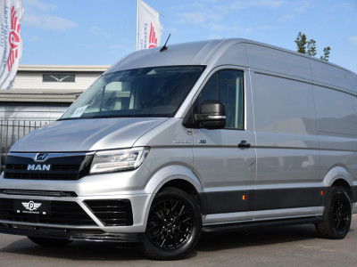 MAN TGE 3.180 35 2.0 L3H3 4x4 PB Edition Camera, Cruise, Carplay, LED, 177pk, Stoelverwarming, Leder, Geveerde stoel, Trekhaak, Automaat, Uniek! foto 4