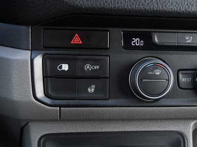 MAN TGE 3.180 35 2.0 L3H3 4x4 PB Edition Cruise, Camera, Carplay, 177pk, Clima, Automaat, Trekhaak, Sensoren, Geveerde stoel, Uniek! foto 20