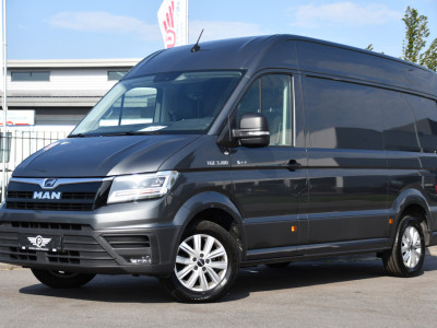 MAN TGE 3.180 35 2.0 L3H3 4x4 PB Edition Cruise, Camera, Carplay, 177pk, Clima, Automaat, Trekhaak, Sensoren, Geveerde stoel, Uniek! foto 4