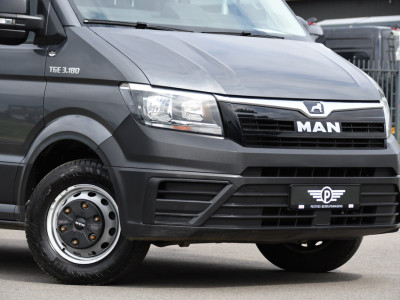 MAN TGE 5.180 35 2.0 L4H3 PB Edition N1! Camera, Cruise, Carplay, 177pk, 3500kg Trekhaak, Multimedia, Automaat, Uniek! 8