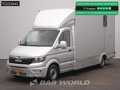 MAN TGE 3.140 Automaat Paardenwagen Horsetruck Bakwagen Zijlader Airco Navi Carplay Trekhaak Euro6 Koffer Pferde Airco Trekhaak Cruise control