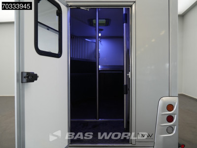 MAN TGE 3.140 Automaat Paardenwagen Horsetruck Bakwagen Zijlader Airco Navi Carplay Trekhaak Euro6 Koffer Pferde Airco Trekhaak Cruise control foto 14