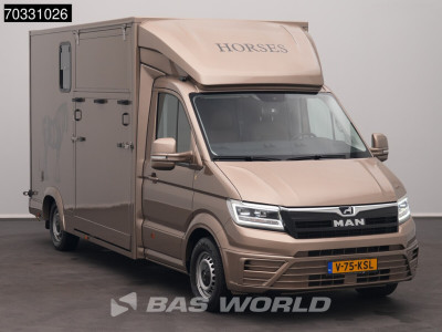 MAN TGE 3.180 Automaat Paardenwagen Hengstenuitvoering Trekhaak LED Airco Cruise Camera Euro6 Horsetruck
Pferdetransport Airco Trekhaak Cruise control 5