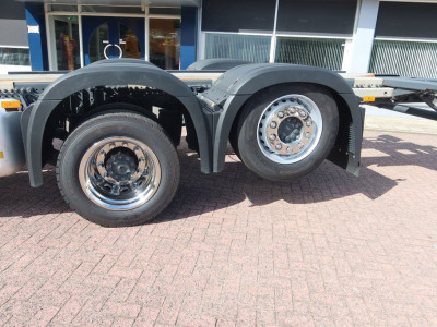Mercedes-Benz Actros 2642 LL Chassis Cabine Giga space foto 16
