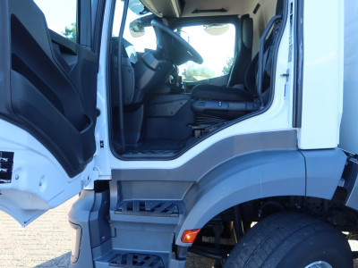 Mercedes-Benz Actros 2532 L Bak + klep 2000 KG LIKE NEW!! TUFF 31-08-2027 foto 16