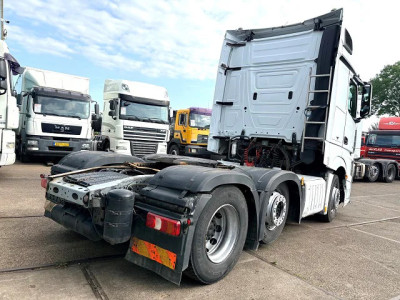 Mercedes-Benz Actros 2545 LS STREAMSPACE 6x2 (TELLIGENT AUTOMATIC / EURO 6 / LIFT-AXLE / FRIDGE UNDER BED / AIRCONDITIONING / SLIDING FIFTH WHEEL / ETC.) foto 3