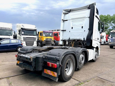 Mercedes-Benz Actros 2545 LS STREAMSPACE 6x2 (TELLIGENT AUTOMATIC / EURO 6 / LIFT-AXLE / FRIDGE UNDER BED / AIRCONDITIONING / SLIDING FIFTH WHEEL / ETC.) foto 3