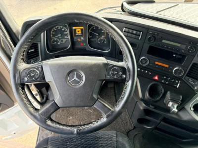 Mercedes-Benz Actros 2545 LS STREAMSPACE 6x2 (TELLIGENT AUTOMATIC / EURO 6 / LIFT-AXLE / FRIDGE UNDER BED / AIRCONDITIONING / SLIDING FIFTH WHEEL / ETC.) foto 8