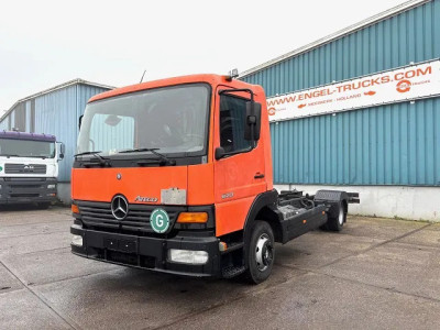 Mercedes-Benz Atego 823L DAY CAB (6-CILINDER) 4x2 CHASSIS (MANUAL GEARBOX / SPER DIFFERENTIAL / 6-CILINDER ENGINE)