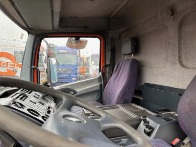 Mercedes-Benz Atego 823L DAY CAB (6-CILINDER) 4x2 CHASSIS (MANUAL GEARBOX / SPER DIFFERENTIAL / 6-CILINDER ENGINE / AIRCONDITIONING / ETC.) foto 11