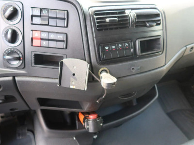 Mercedes-Benz Atego 1221 L Takelwagen 6 persoons foto 17