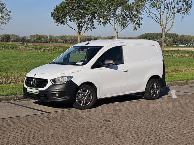 Mercedes-Benz CITAN 110 CDI L1 | Trekhaak | Airco | Navi | Cruise Control | Stoelverwarming | Mtf-stuurwiel | MBUX foto 2