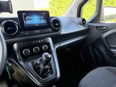 Mercedes-Benz Citan 110 CDI / L1H1 / 1e EIG. / TREKHAAK / CAMERA / CRUISE / AIRCO foto 13