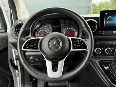 Mercedes-Benz Citan 112 Pro L2H1 / 51 kWh / RIJKLAAR !! / 3.369 KM / High Performance LED-koplampen / CAMERA / ECC / CRUISE / TREKHAAK / STOELVERWARMING foto 11