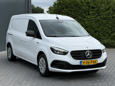 Mercedes-Benz Citan 112 Pro L2H1 / 51 kWh / RIJKLAAR !! / 3.369 KM / High Performance LED-koplampen / CAMERA / ECC / CRUISE / TREKHAAK / STOELVERWARMING foto 5