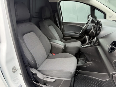 Mercedes-Benz Citan 112 Pro L2H1 / 51 kWh / RIJKLAAR !! / 3.369 KM / High Performance LED-koplampen / CAMERA / ECC / CRUISE / TREKHAAK / STOELVERWARMING foto 9