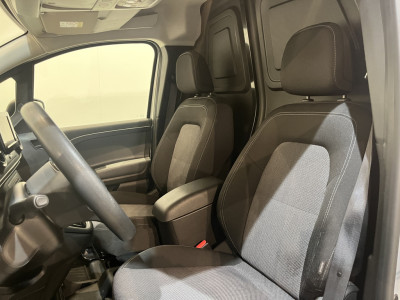 Mercedes-Benz Citan 113 L2 Pro Automaat Benzine / Euro 6 / Airco / CarPlay / Cruise Control / Camera / Trekhaak / LMV / 14.000 KM !! foto 8