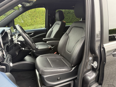 Mercedes-Benz EQV 300 90kWh AVANTGARDE / DUBBELE CABINE / MEMORY / 2x ELEKTRISCHE  SCHUIFDEUR / PANO / BURMESTER / LEDER / LED / VENTILATIE / 360 CAMERA / BLINDSPOT foto 12
