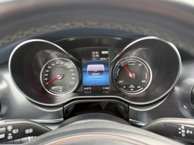 Mercedes-Benz EQV 300 90kWh AVANTGARDE / DUBBELE CABINE / MEMORY / 2x ELEKTRISCHE  SCHUIFDEUR / PANO / BURMESTER / LEDER / LED / VENTILATIE / 360 CAMERA / BLINDSPOT foto 15