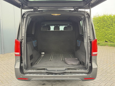 Mercedes-Benz EQV 300 90kWh AVANTGARDE / DUBBELE CABINE / MEMORY / 2x ELEKTRISCHE  SCHUIFDEUR / PANO / BURMESTER / LEDER / LED / VENTILATIE / 360 CAMERA / BLINDSPOT foto 8