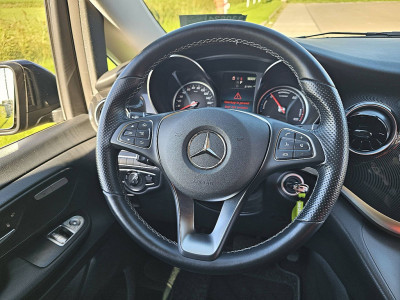 Mercedes-Benz EQV 300 ExtraLang L3 8 Persoons 2x Elektrische Schuifdeur LED PDC Airco Mbux Navi Cruise Control Camera 90 kWh Automaat 204 PK! foto 10