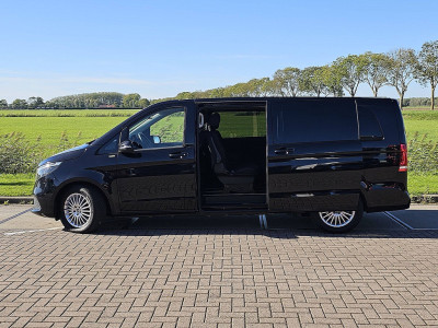 Mercedes-Benz EQV 300 ExtraLang L3 8 Persoons 2x Elektrische Schuifdeur LED PDC Airco Mbux Navi Cruise Control Camera 90 kWh Automaat 204 PK! foto 18