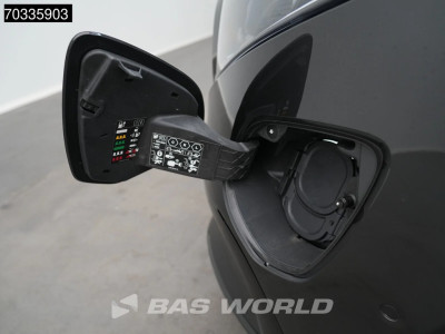 Mercedes-Benz EQV 300 L2 7 persoons 2x Schuifdeur Airco Navi 360 Camera Distronic LED Stoelverwarming/verkoeling Widescreen EL.Schuifdeur/klep L2H1 Airco foto 17