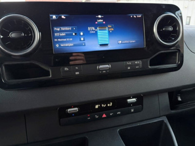 Mercedes-Benz ESprinter 320 L2H2 81kWh 204pk Automaat | VOLLEDIG ELEKTRISCH! foto 12