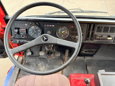 Mercedes-Benz LP 813 D WITH TENT BOX (MANUAL GEARBOX / FULL STEEL SUSPENSION / LOADING PLATFORM / ALUMINIUM SIDE BORDS) foto 10